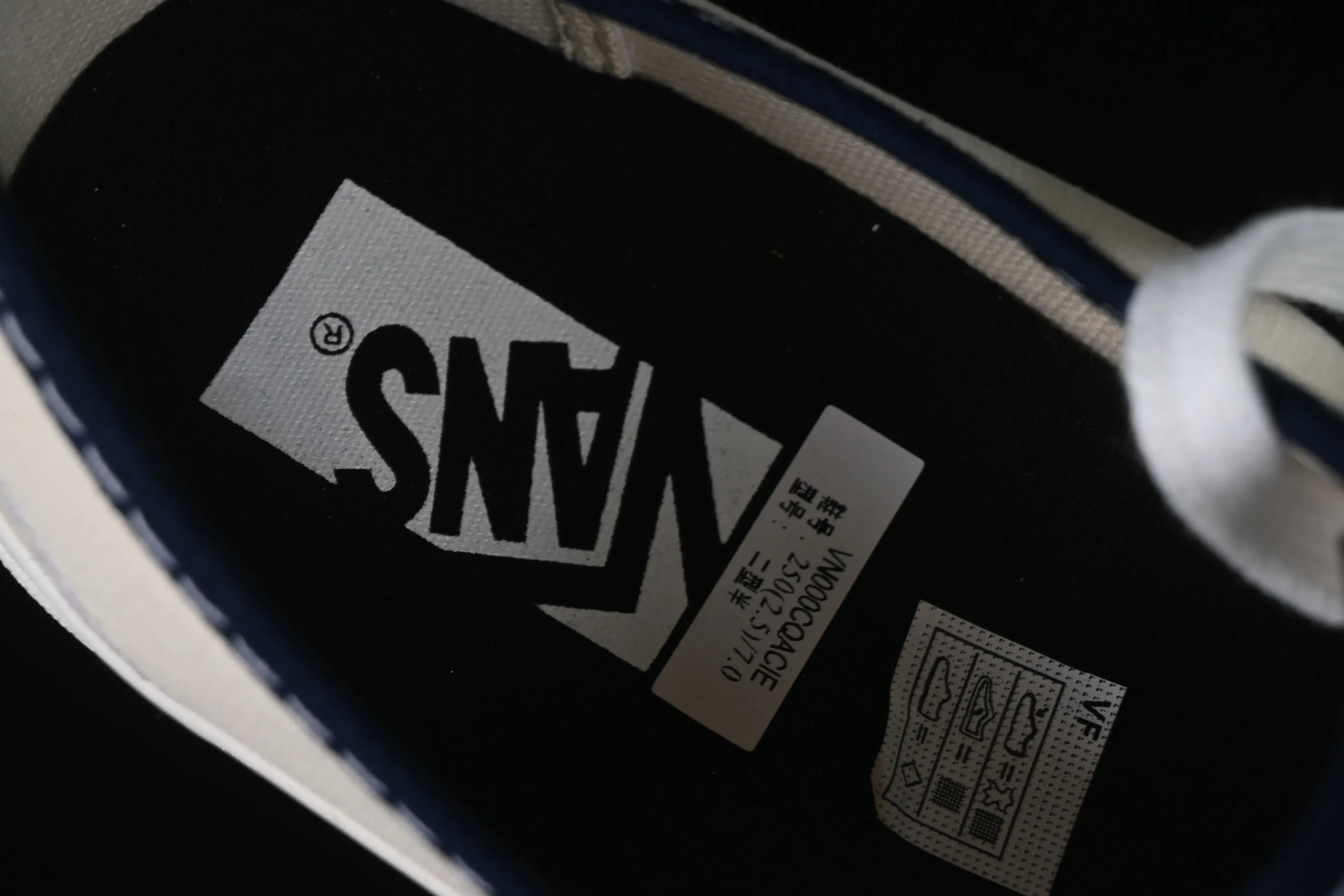 All categories Vans Vans series Vans Low Vans low-top Vans Authentic Reissue 44 Vans official high-end branch low-top casual sneakers VN000CQACIE